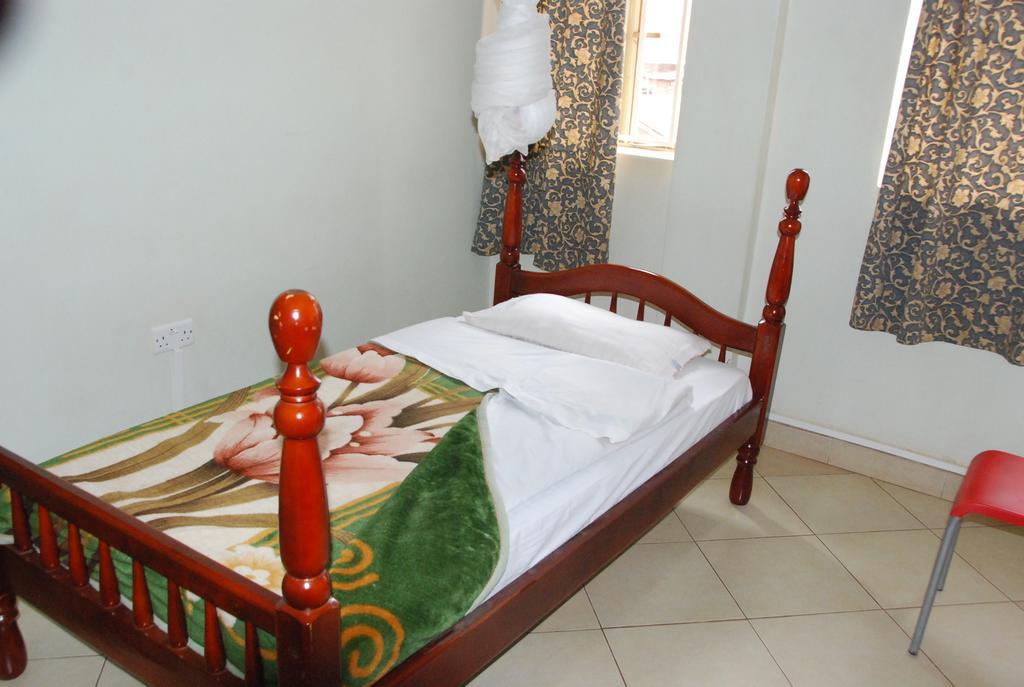 Serene Hotel Kampala Oda fotoğraf