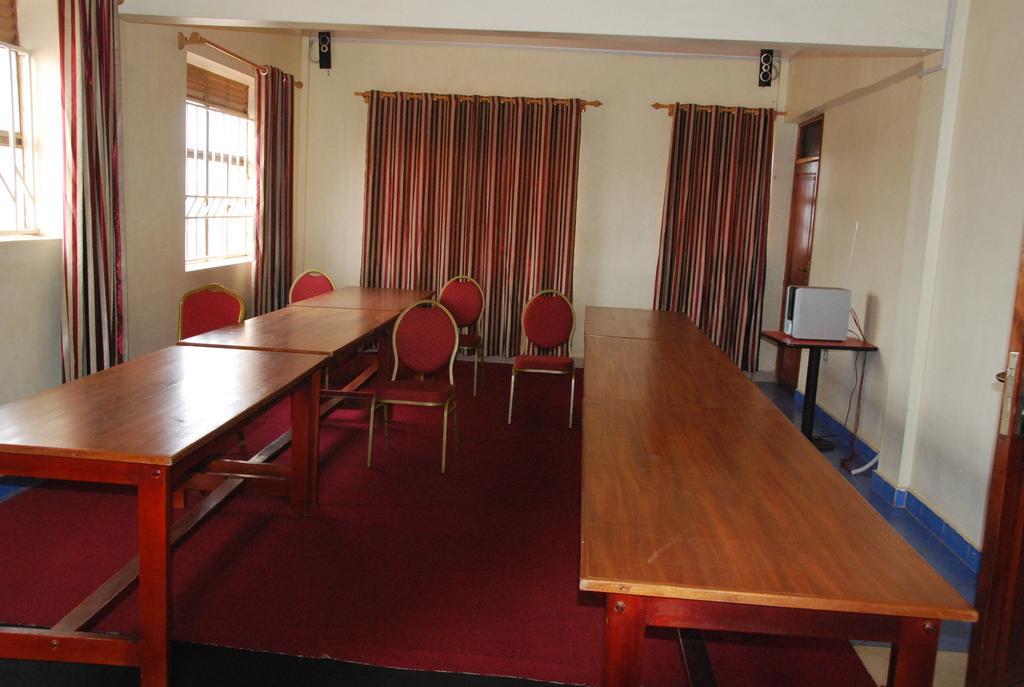 Serene Hotel Kampala Dış mekan fotoğraf