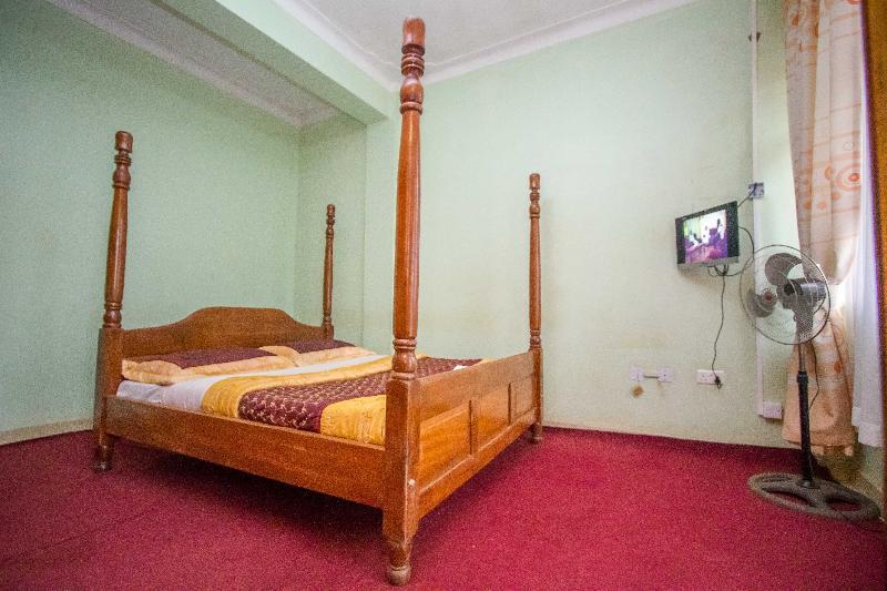 Serene Hotel Kampala Dış mekan fotoğraf