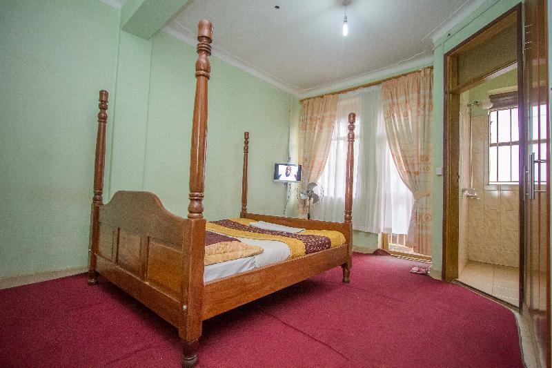 Serene Hotel Kampala Dış mekan fotoğraf